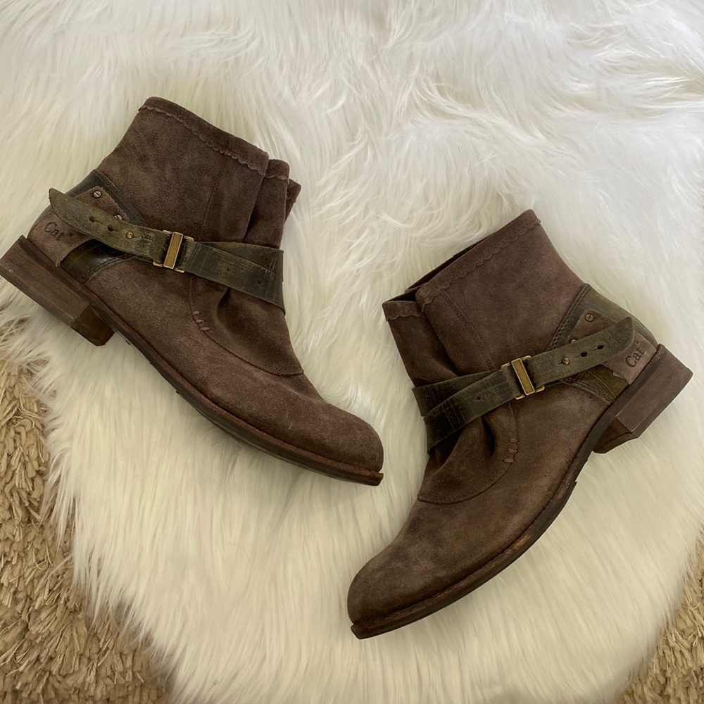Caterpillar John fluevog suede leather ankle boots pull on with strap size 9.5